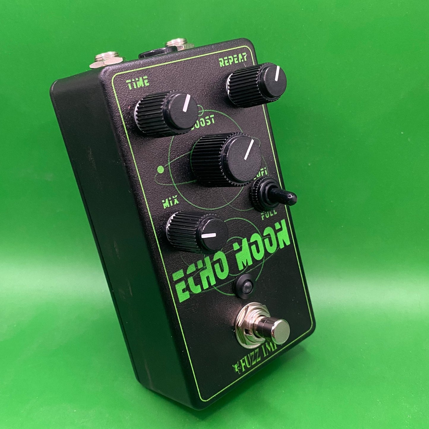 Fuzz Imp Echo Moon Delay Pedal