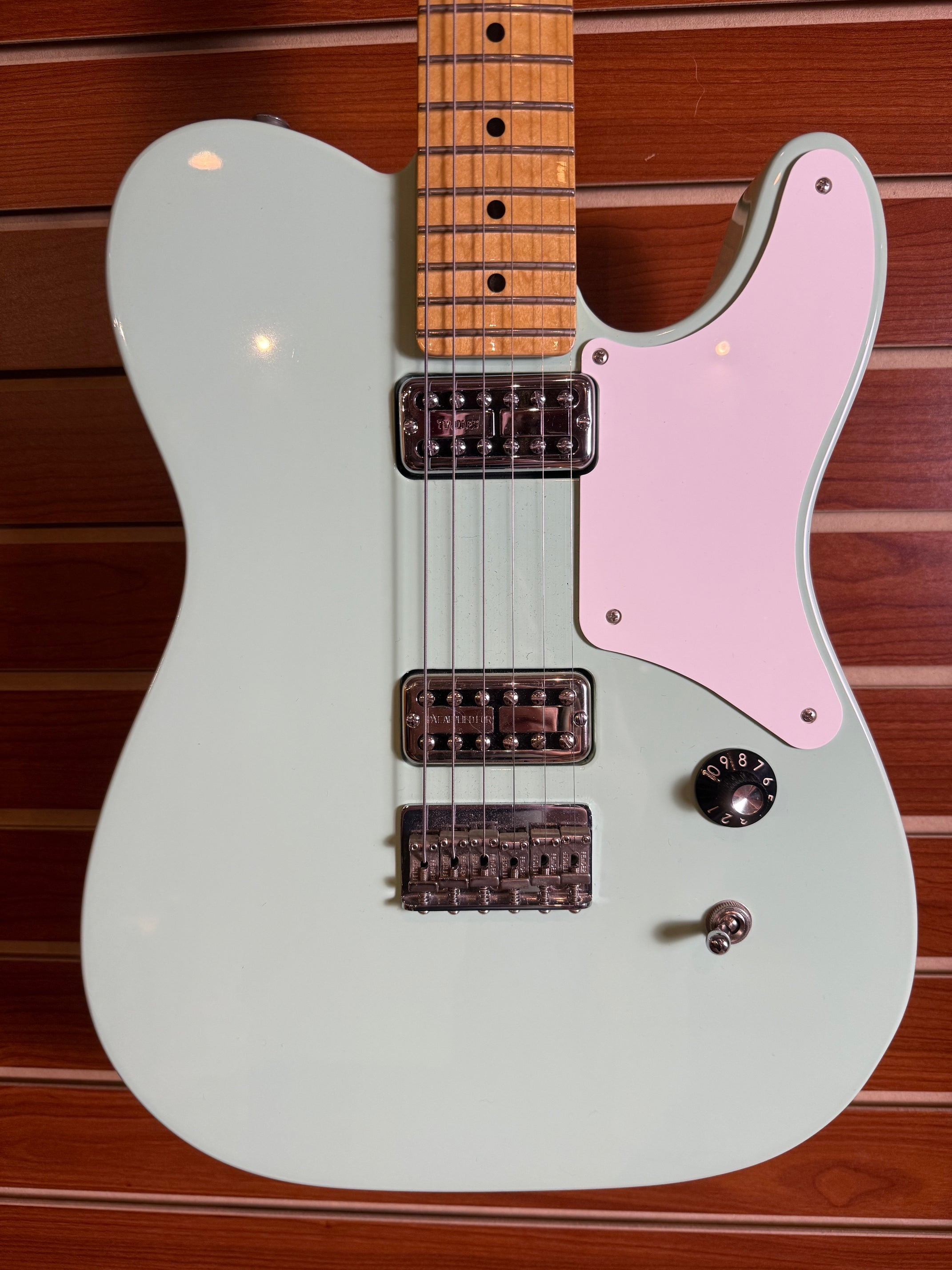 Fender Classic Player Cabronita Telecaster Surf Green with TV Jones Pi
