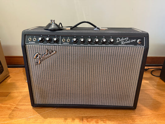 Vintage 1972 Fender Deluxe Reverb with Black Panel