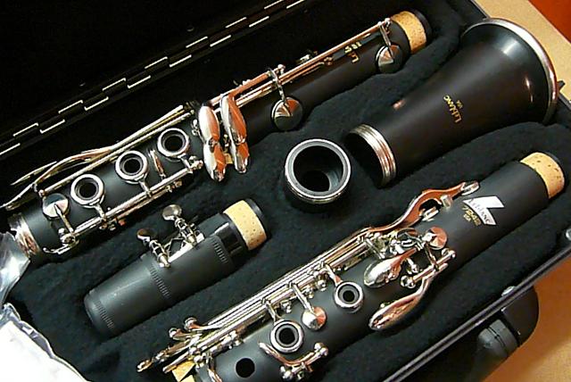 Leblanc Bb Clarinet 7242 - Poppa's Music