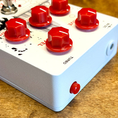 Supercool Pedals The Barstow Bat Distortion Pedal