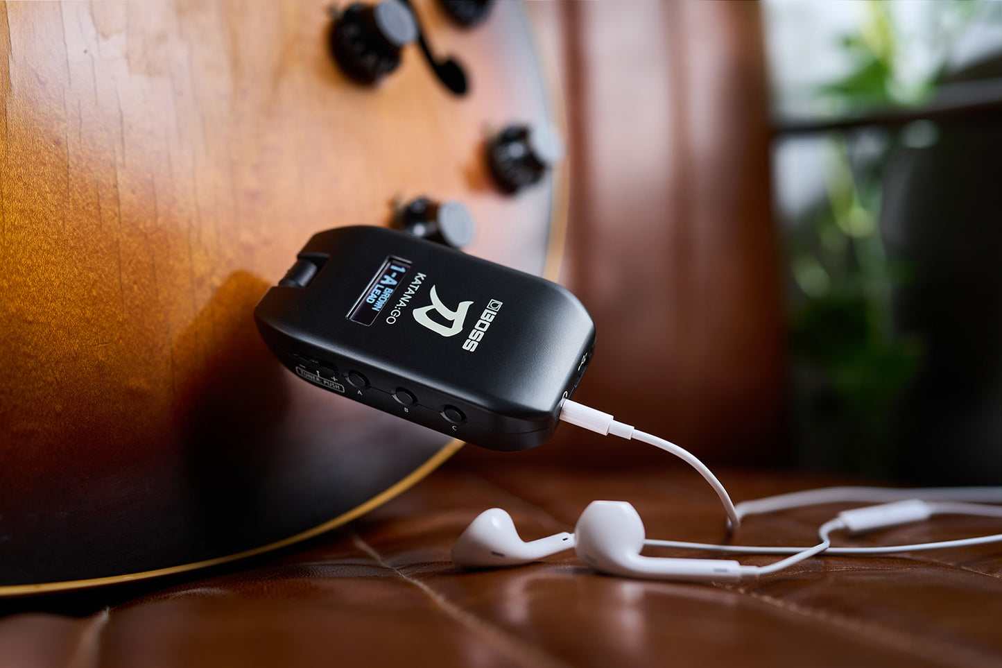 BOSS KATANA:GO Personal Headphone Guitar Amplifier KTN-GO2