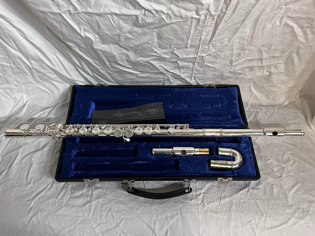 Emerson 1 Series Flute 1EFCT with Curved and Straight head joint - Premium Flute from Emerson - Just $849! Shop now at Poppa's Music